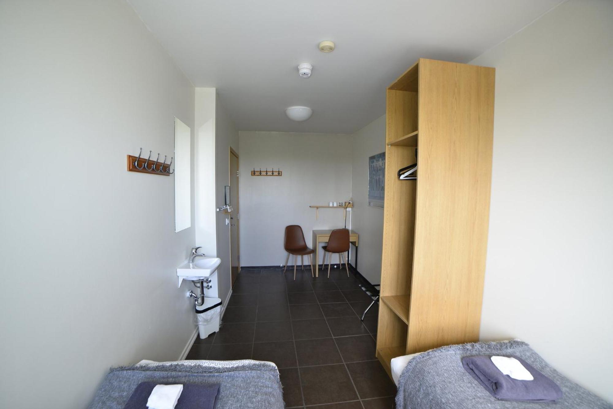 Klausturhof Guesthouse Киркьюбайярклёйстюр Экстерьер фото